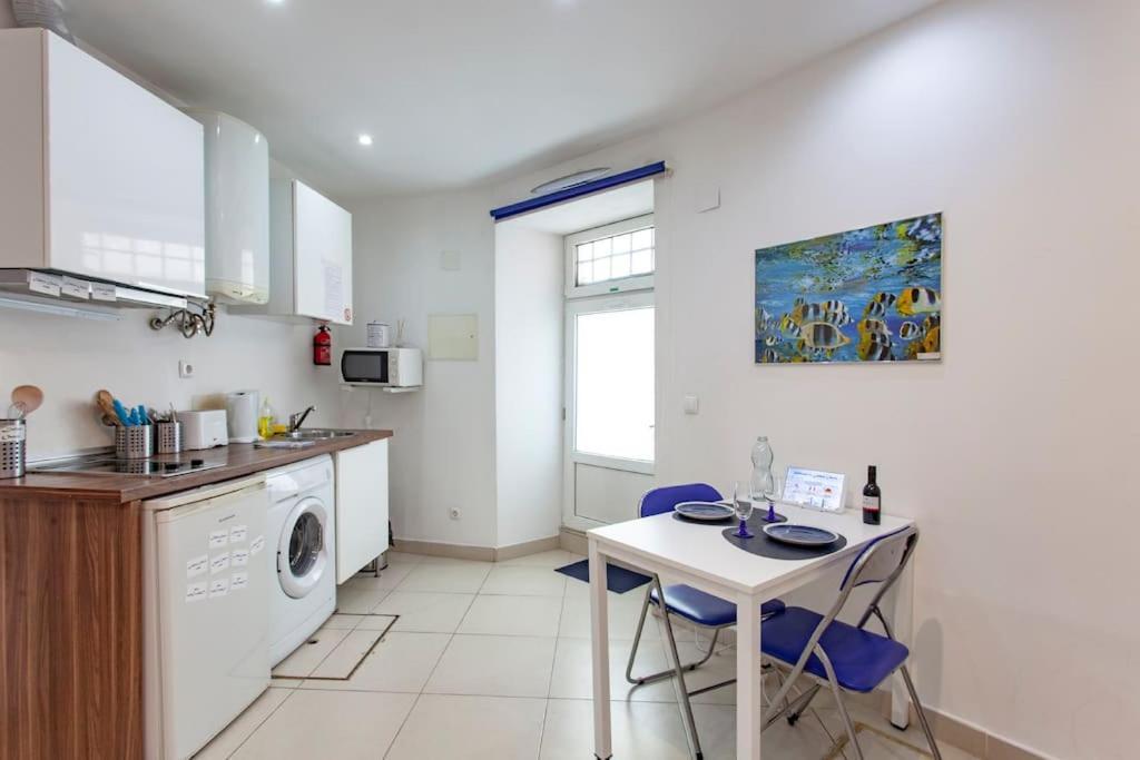 Alfama IV Apartment Lisbon Luaran gambar